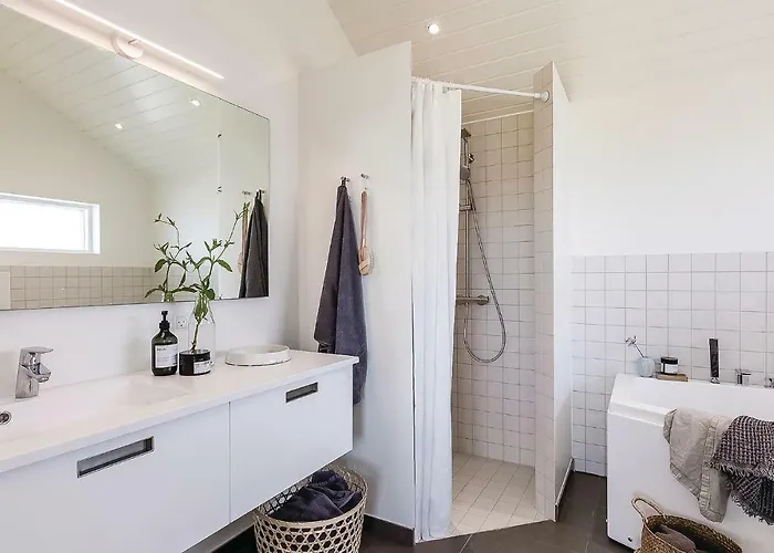 Three-bedroom In Dom wakacyjny *